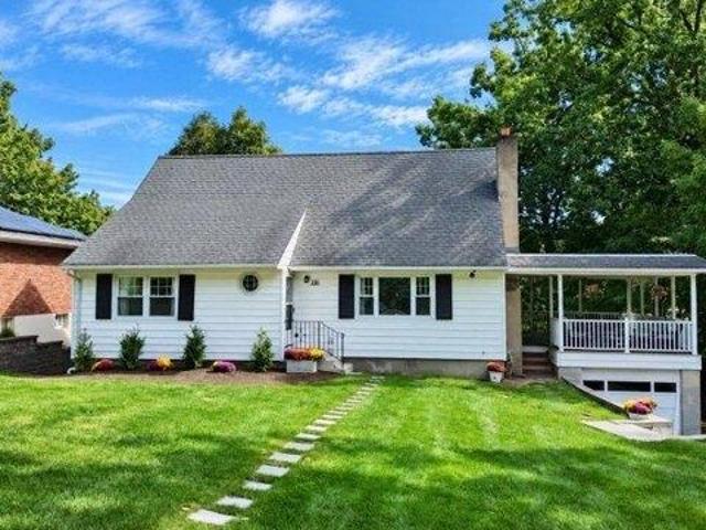 House for sale in Preakness, Wayne