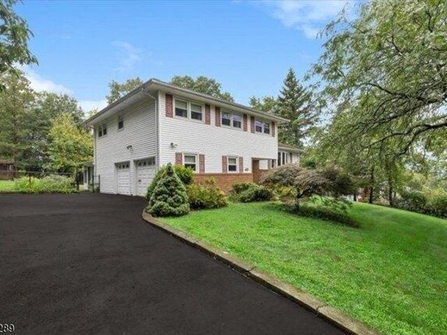House for sale in Wayne, Passaic County