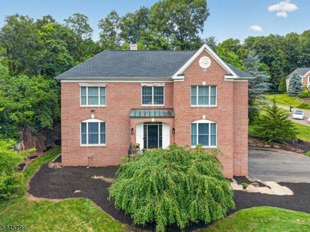 House for sale in Pines Lake, Wayne