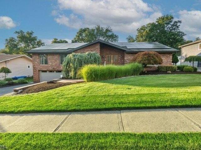 House for sale in Mountain View, Wayne