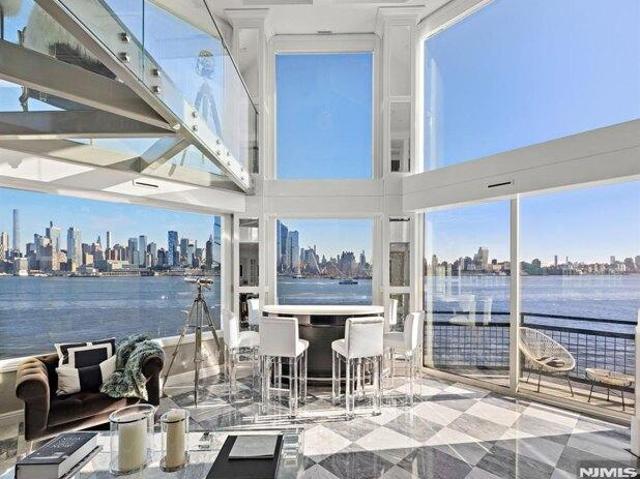 Condo for sale in Hudson, New Jersey