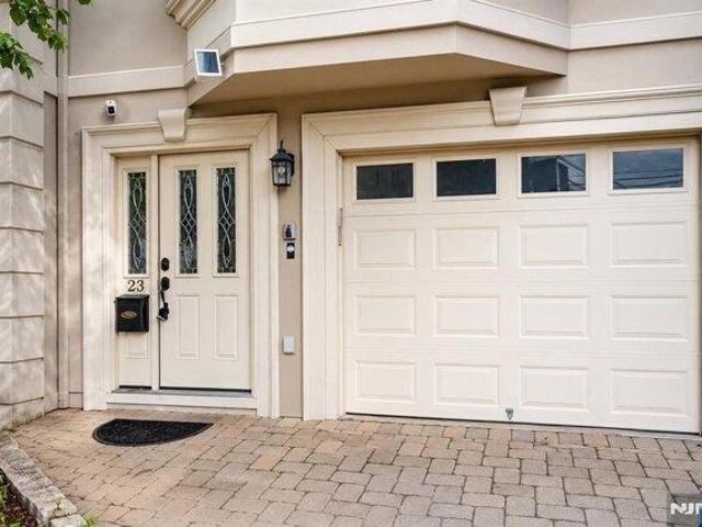 House for sale in Hudson, New Jersey