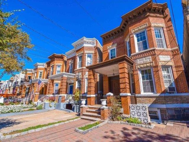 House for sale in Hudson, New Jersey
