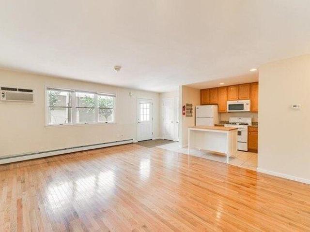 House for sale in Hudson, New Jersey