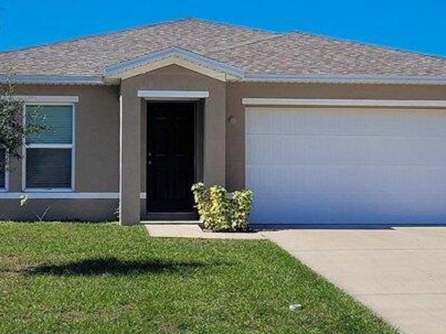 House for sale in Satsuma, Florida