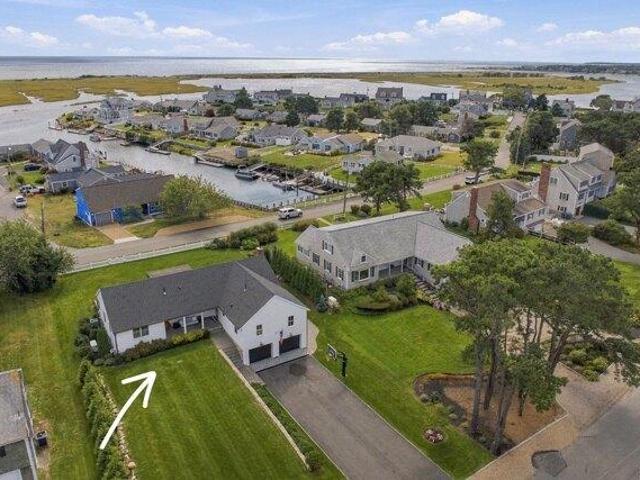 House for sale in West Dennis, Dennis