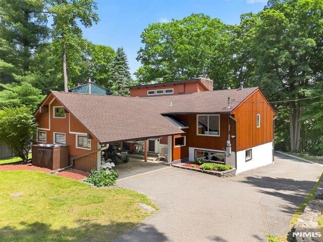 House for sale in Passaic, New Jersey