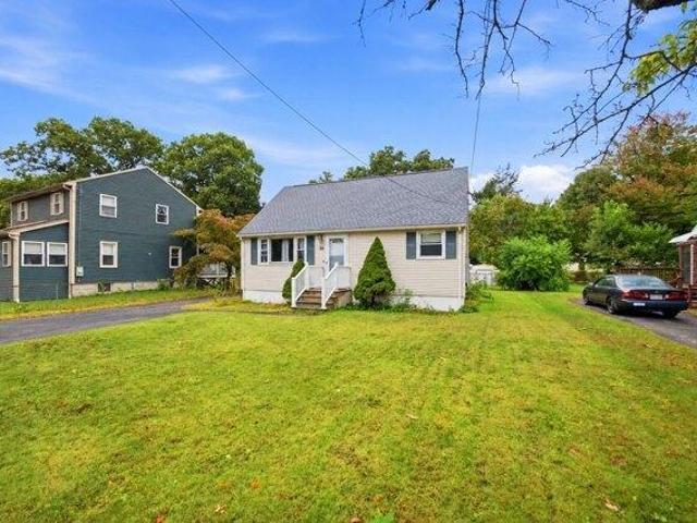 House for sale in Cayenne, West Springfield