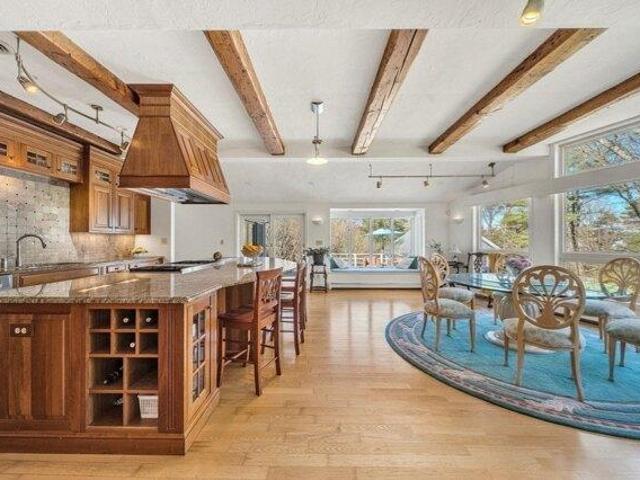 House for sale in Kings Grant, Weston
