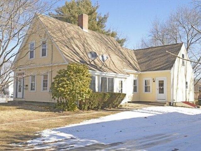 House for sale in Whitman, Massachusetts