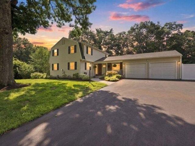 House for sale in Hampden, Massachusetts