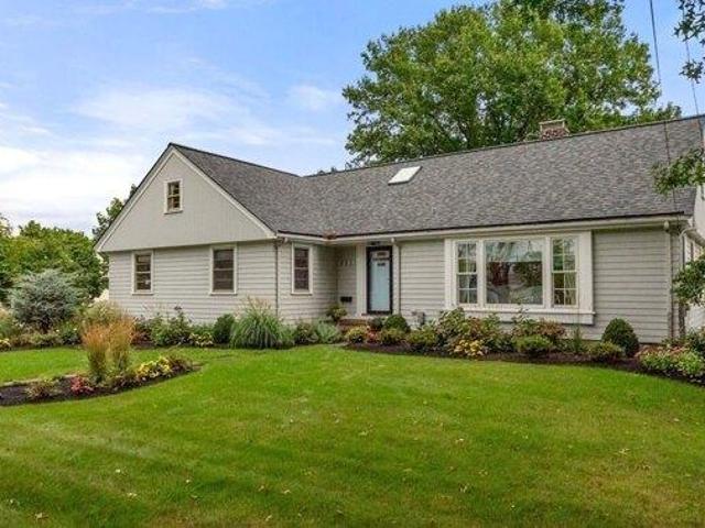 House for sale in Winchester, Middlesex County