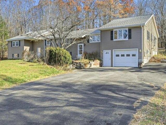 House for sale in Winthrop, Maine