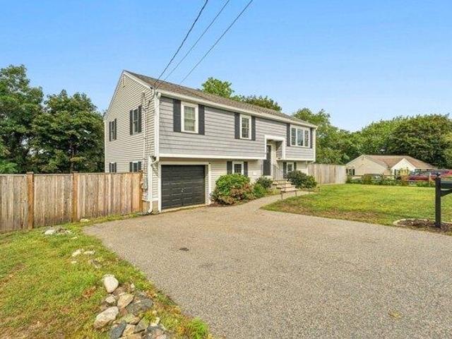 House for sale in Woburn, Massachusetts