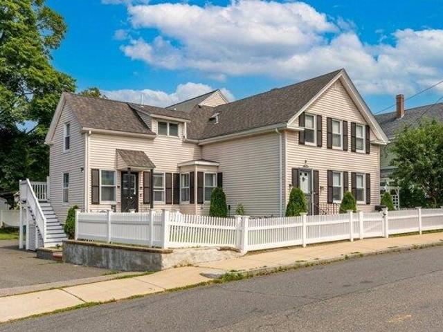 House for sale in Woburn, Middlesex County