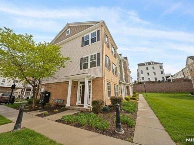 House for sale in Wood Ridge, New Jersey