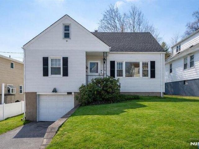 House for sale in Wood Ridge, New Jersey
