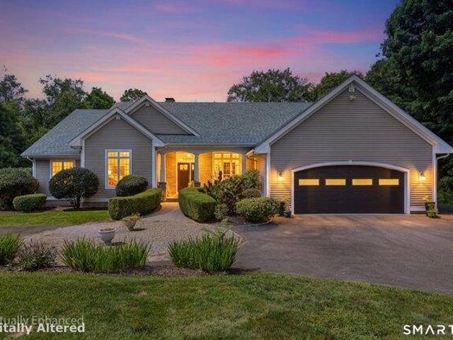 House for sale in Woodbridge, South Central Connecticut Planning Region