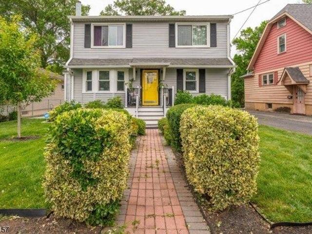 House for sale in Avenel, New Jersey