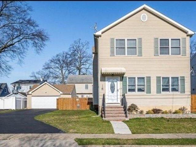 House for sale in Avenel, Woodbridge Township