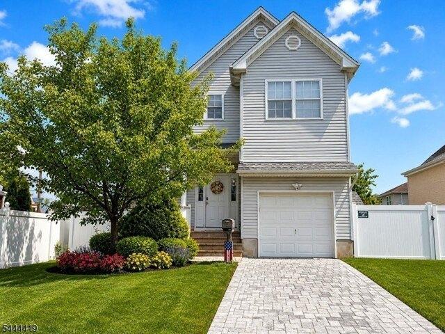 House for sale in Avenel, New Jersey