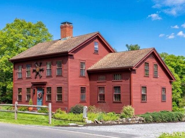 House for sale in Woodbury, Connecticut