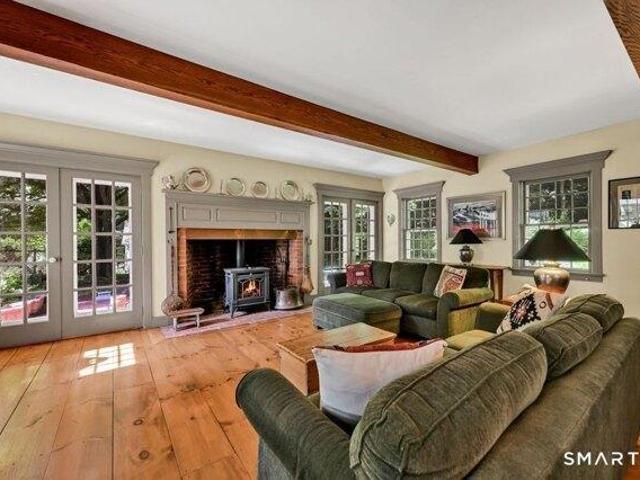 House for sale in Woodbury, Connecticut