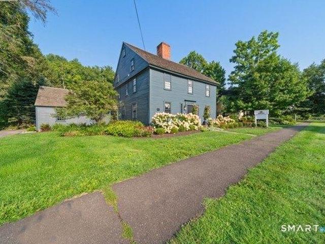 House for sale in Woodbury, Connecticut