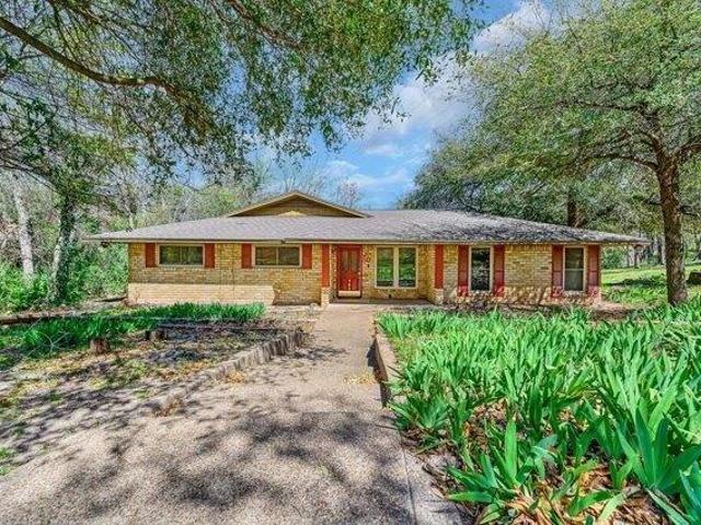 House for sale in Woodway, Texas