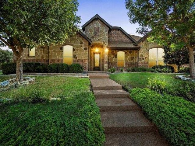 House for sale in Woodway, Texas