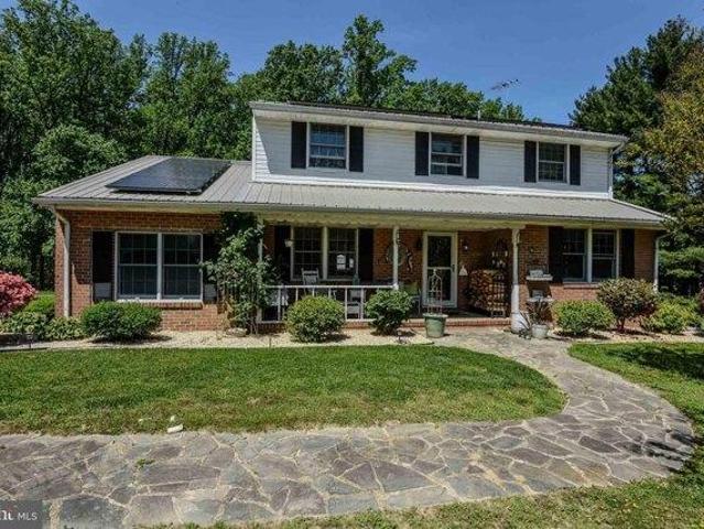 House for sale in Worton