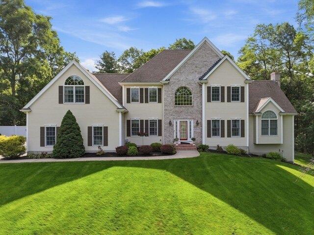 House for sale in Wrentham, Massachusetts
