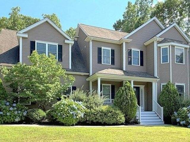 House for sale in Wrentham, Massachusetts