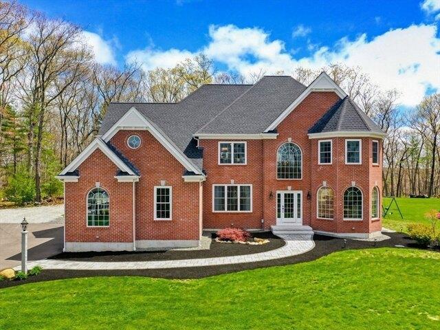 House for sale in Wrentham, Massachusetts