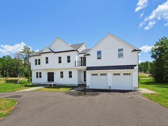 House for sale in Wrentham, Massachusetts