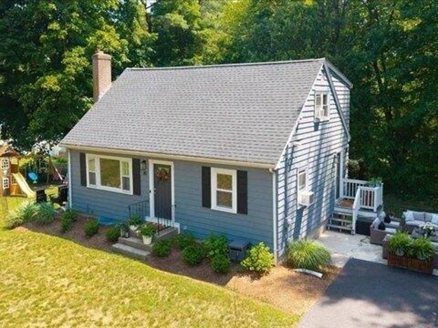 House for sale in Wrentham, Massachusetts