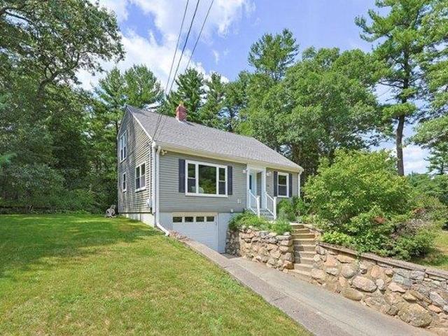 House for sale in Wrentham, Massachusetts