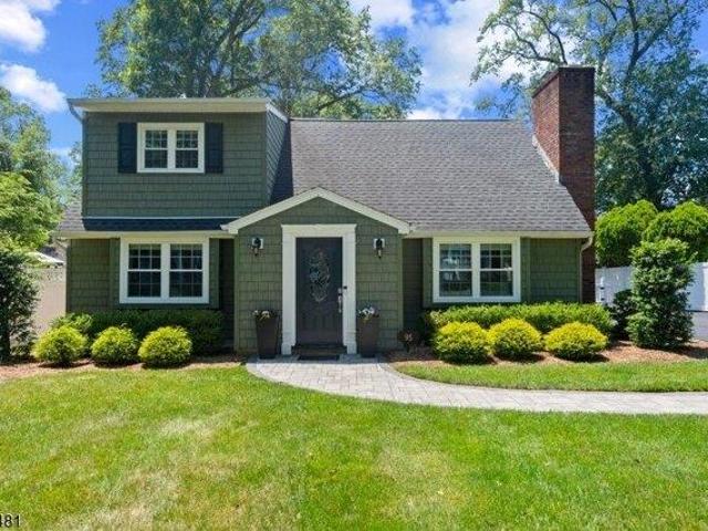 House for sale in Wyckoff, New Jersey