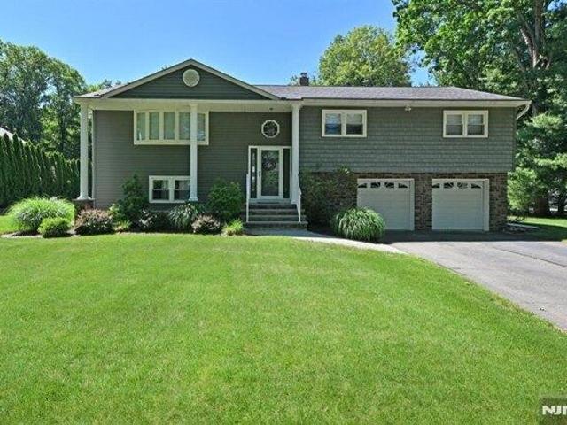 House for sale in Wyckoff, New Jersey