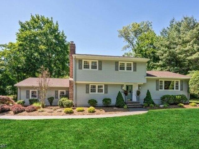 House for sale in Wyckoff, New Jersey