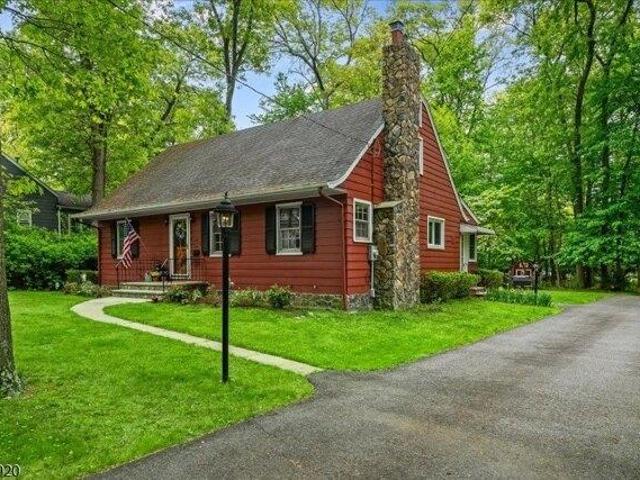 House for sale in Wyckoff, New Jersey