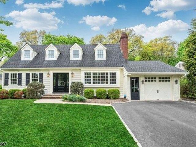 House for sale in Wyckoff, New Jersey