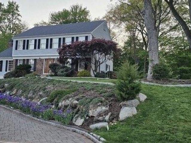 House for sale in Wyckoff, New Jersey