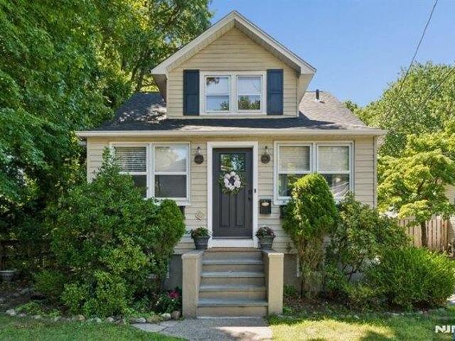House for sale in Wyckoff, Bergen County