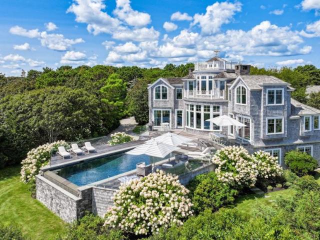 House for sale in South Yarmouth