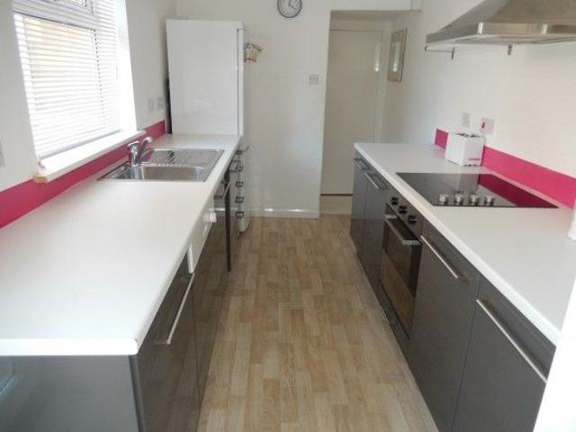 Room for rent in Avenues, Hull