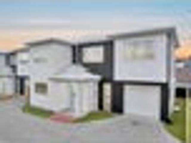 Townhouse for sale in Owhata, Oroua County