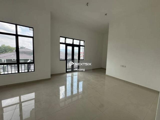Residential House for sale in Sibu Laut