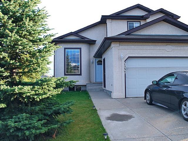 House for sale in Wedgewood, Alberta