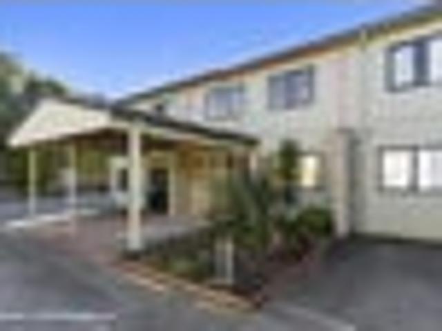 Townhouse for sale in Paremoremo
